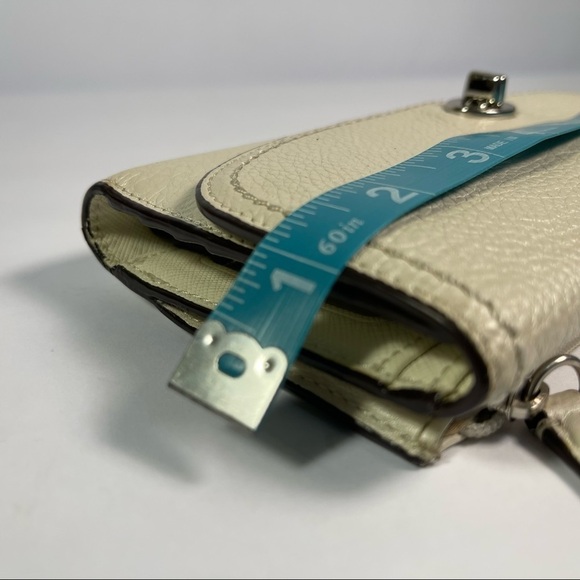 Coach Park Leather Checkbook Wallet Turnlock closure F49164 - Picture 16 of 16